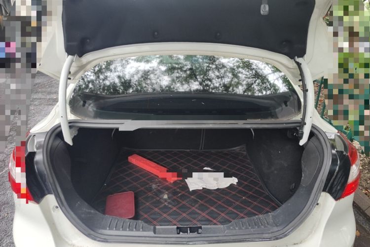 Used Ford Focus 2012 Sedan 1.6L Automatic Fashion Edition Trunk