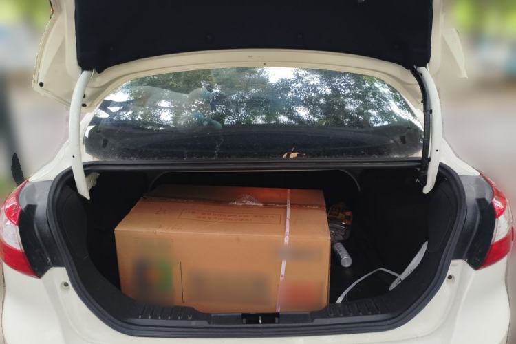Used Ford Focus 2012 Sedan 1.6L Automatic Fashion Edition Trunk