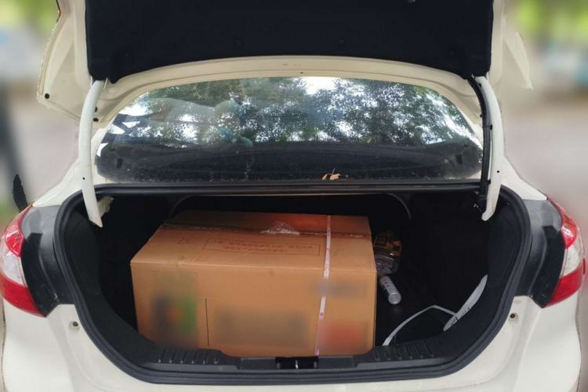 Used Ford Focus 2012 Sedan 1.6L Automatic Fashion Edition Trunk
