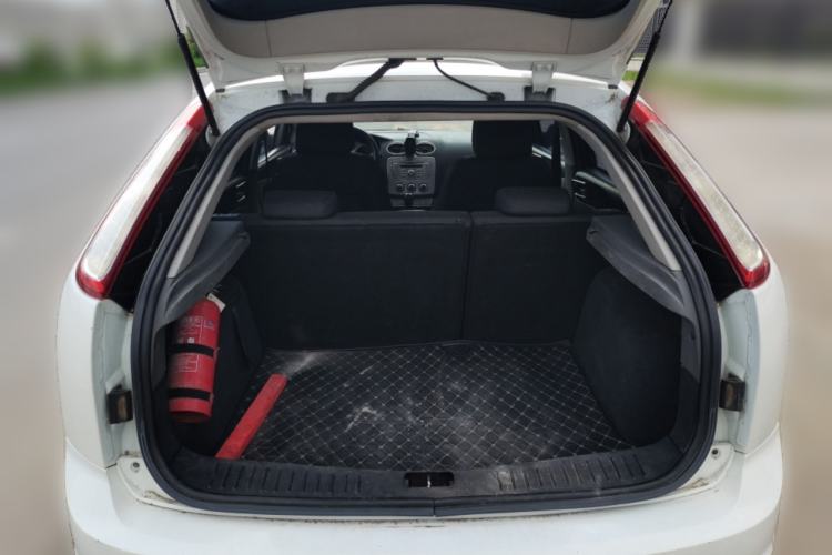 Used Ford Focus 2012 Hatchback Classic 1.8L Automatic Base Model Trunk