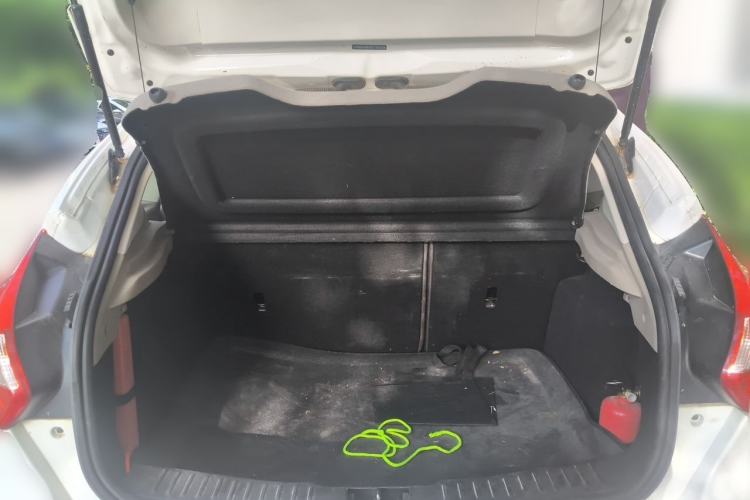 Used Ford Focus 2012 Hatchback 1.6L Automatic Fashion Edition Trunk
