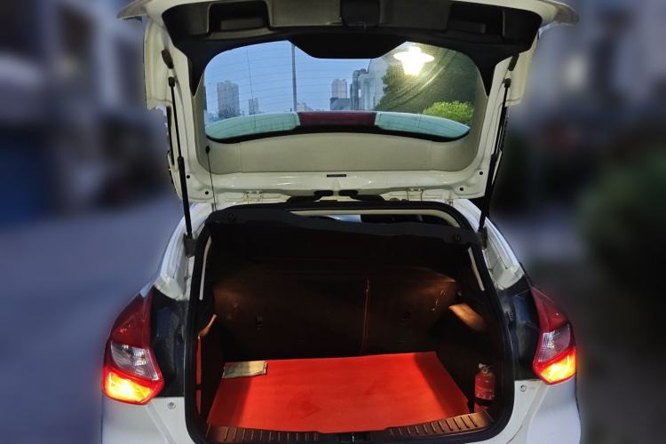 Used Ford Focus 2012 Hatchback 1.6L Automatic Comfort Model Trunk