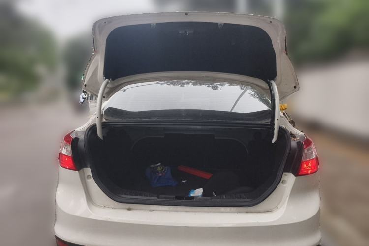 Used Ford Focus 2012 Sedan 1.6L Automatic Comfort Model Trunk