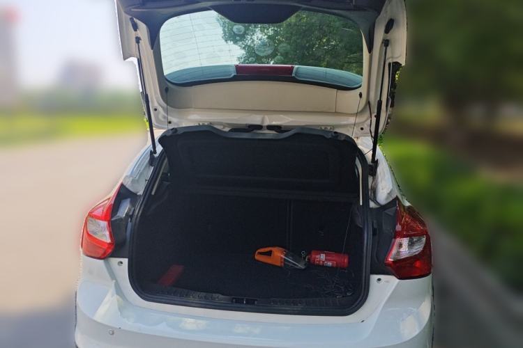 Used Ford Focus 2012 Hatchback 1.6L Automatic Comfort Model Trunk