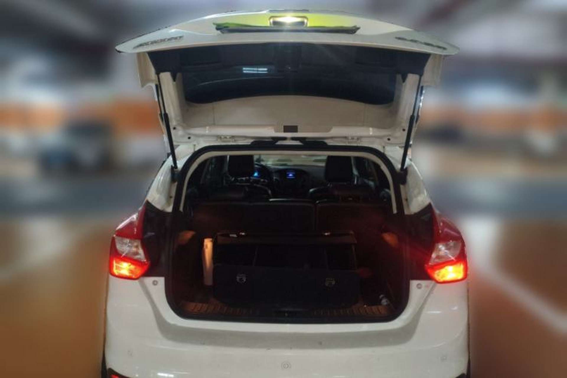 Used Ford Focus 2012 Hatchback 1.6L Automatic Fashion Edition Trunk