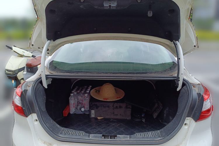 Used Ford Focus 2012 Sedan 1.6L Manual Fashion Edition Trunk
