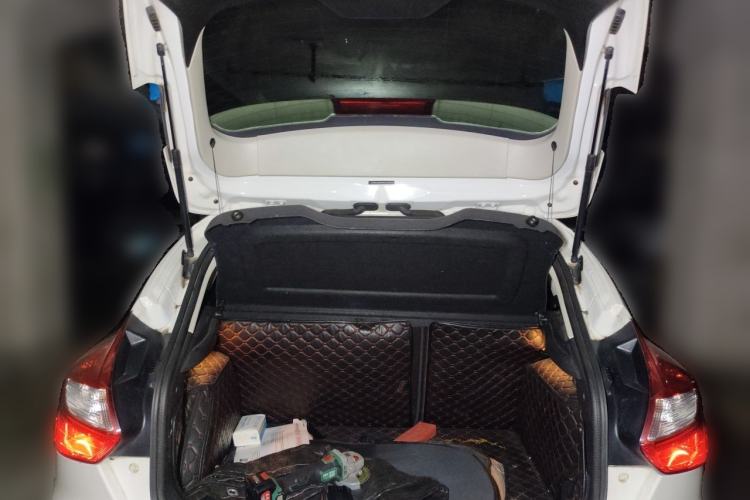 Used Ford Focus 2012 Hatchback 1.6L Automatic Fashion Edition Trunk