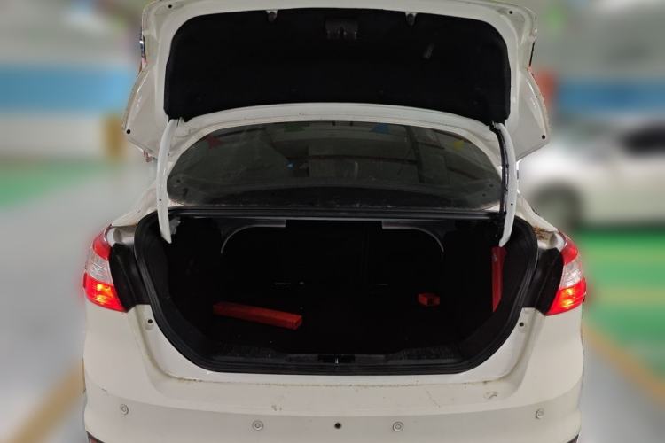 Used Ford Focus 2012 Sedan 1.6L Automatic Comfort Model Trunk