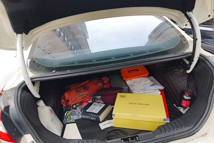 Used Ford Focus 2012 Sedan 1.6L Automatic Fashion Edition Trunk