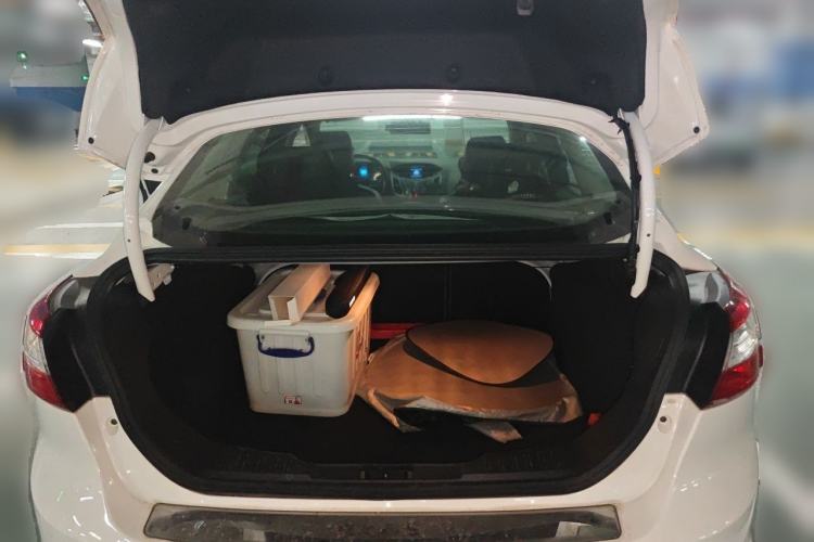 Used Ford Focus 2012 Sedan 1.6L Automatic Fashion Edition Trunk