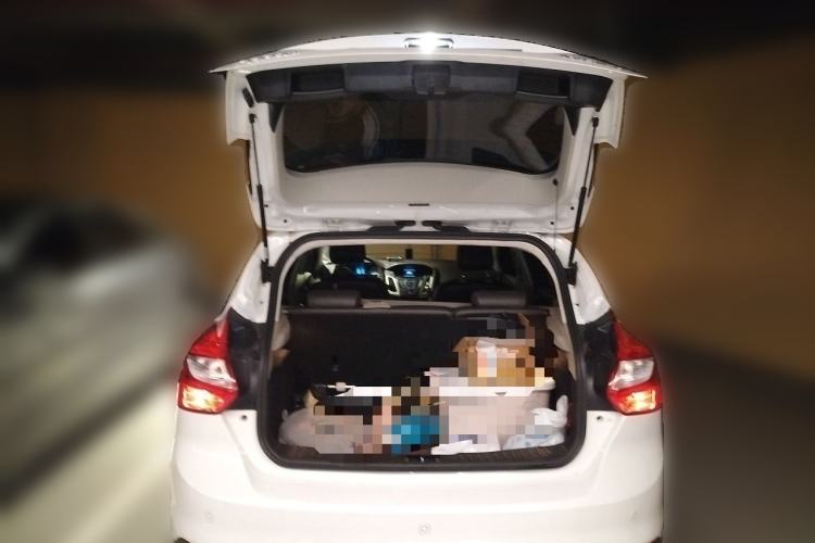 Used Ford Focus 2012 Hatchback 1.6L Automatic Fashion Edition Trunk