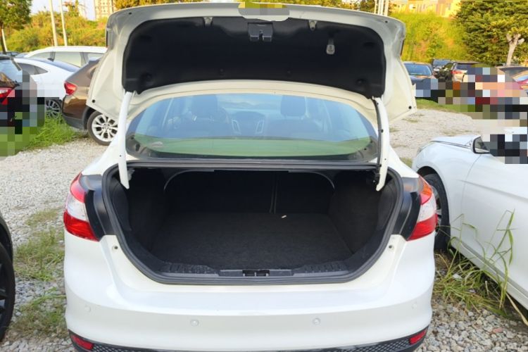 Used Ford Focus 2012 Sedan 1.6L Automatic Comfort Model Trunk