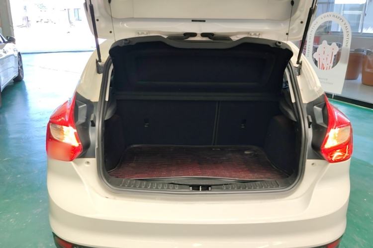 Used Ford Focus 2012 Hatchback 1.6L Automatic Comfort Model Trunk