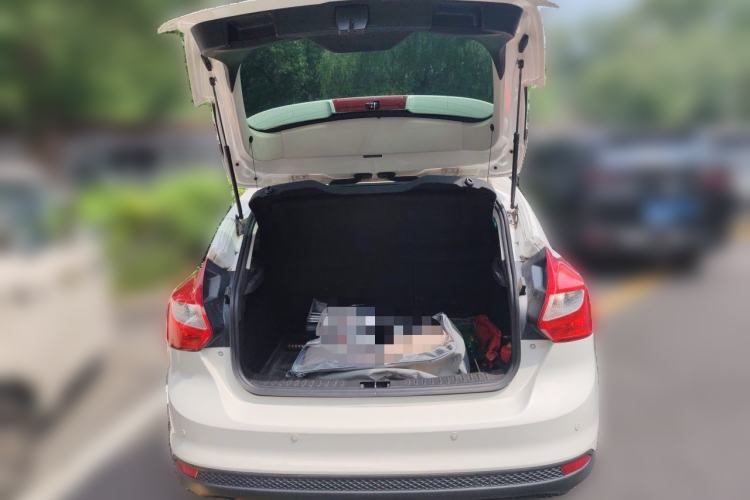 Used Ford Focus 2012 Hatchback 1.6L Automatic Comfort Model Trunk