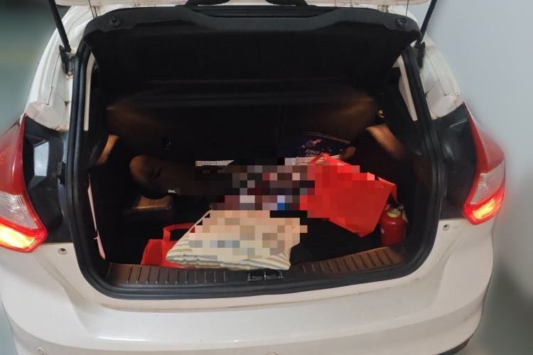 Used Ford Focus 2012 Hatchback 1.6L Automatic Fashion Edition Trunk
