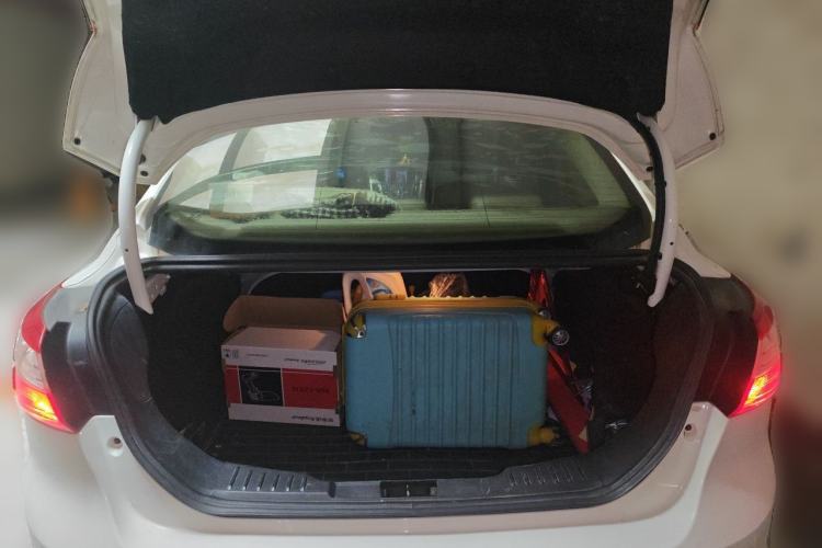 Used Ford Focus 2012 Sedan 1.6L Automatic Fashion Edition Trunk