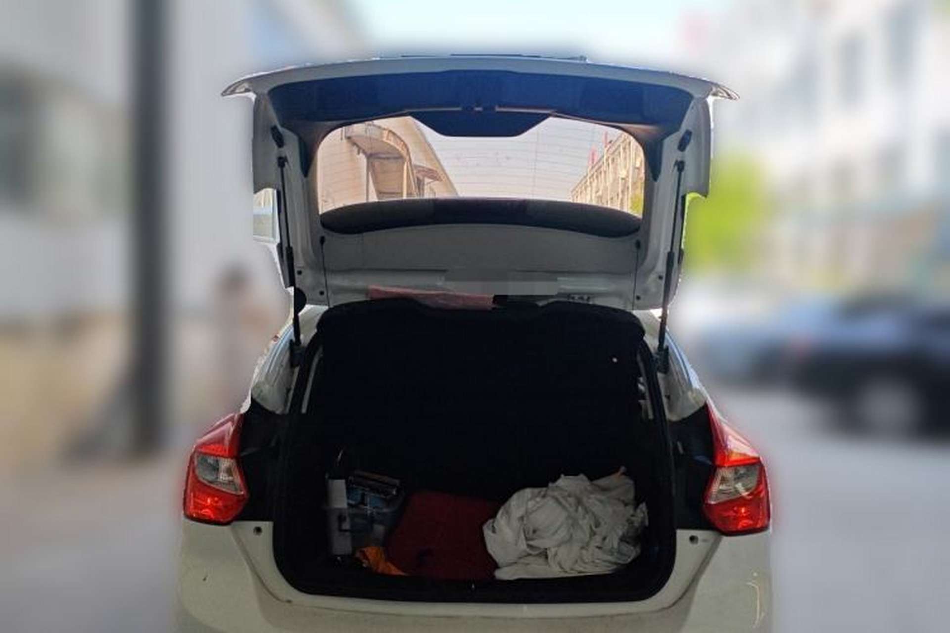 Used Ford Focus 2012 Hatchback 1.6L Automatic Fashion Edition Trunk
