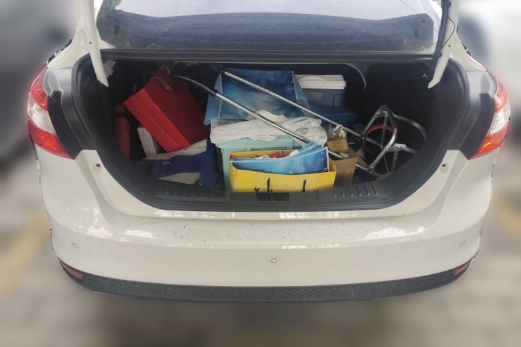 Used Ford Focus 2012 Sedan 1.6L Automatic Fashion Edition Trunk