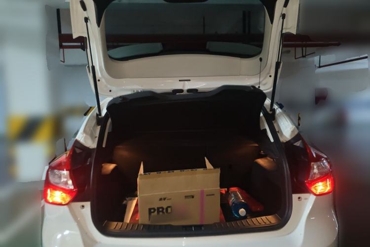 Used Ford Focus 2012 Hatchback 1.6L Automatic Fashion Edition Trunk