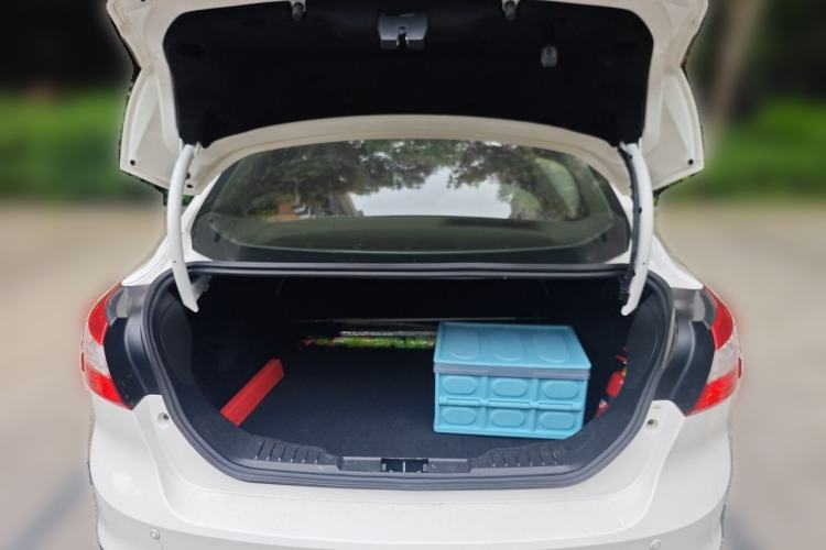 Used Ford Focus 2012 Sedan 1.6L Automatic Comfort Model Trunk