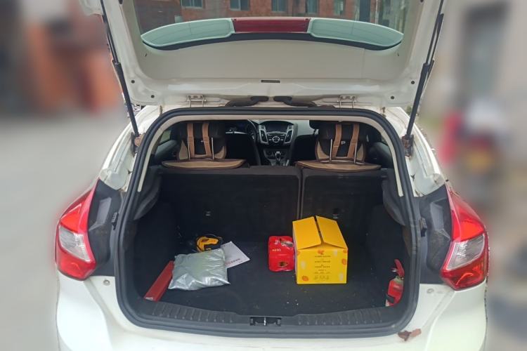 Used Ford Focus 2012 Hatchback 1.6L Automatic Comfort Model Trunk
