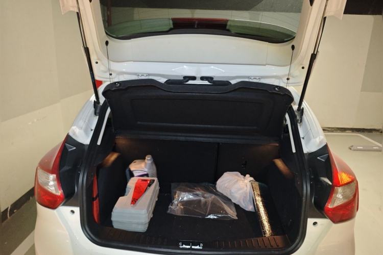 Used Ford Focus 2012 Hatchback 1.6L Automatic Comfort Model Trunk