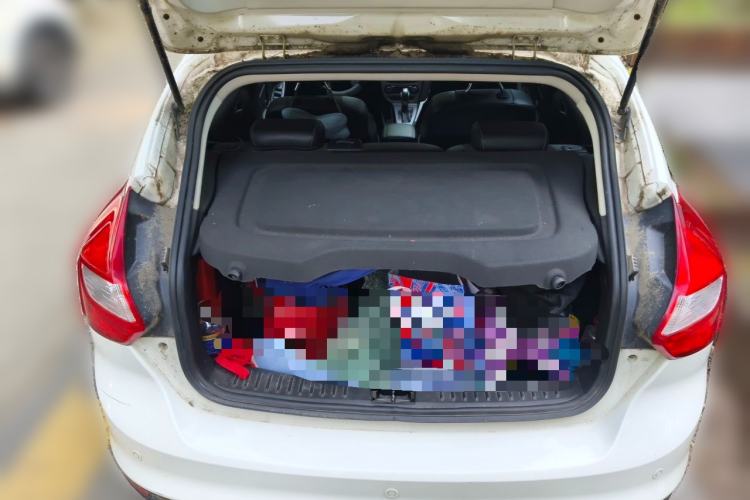 Used Ford Focus 2012 Hatchback 1.6L Automatic Fashion Edition Trunk