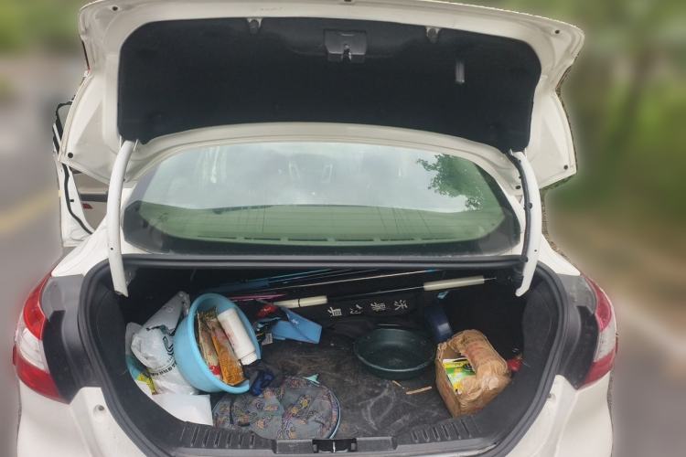 Used Ford Focus 2012 Sedan 1.6L Automatic Fashion Edition Trunk