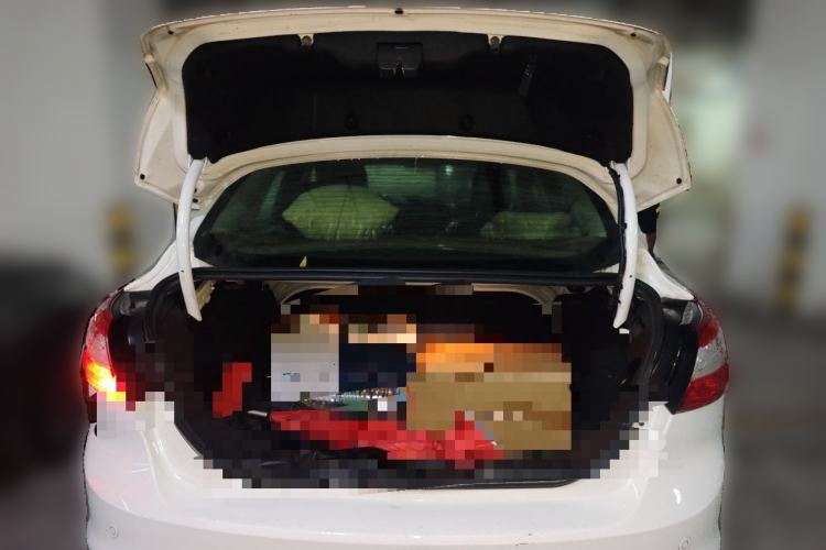 Used Ford Focus 2012 Sedan 1.6L Manual Fashion Edition Trunk
