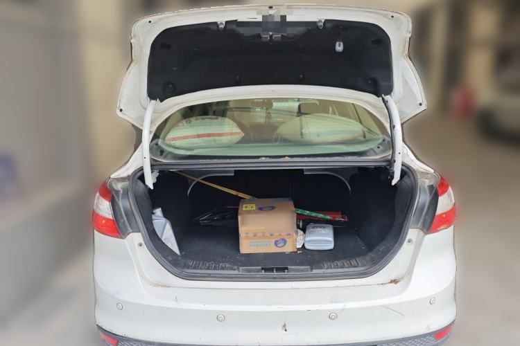 Used Ford Focus 2012 Sedan 1.6L Automatic Comfort Model Trunk