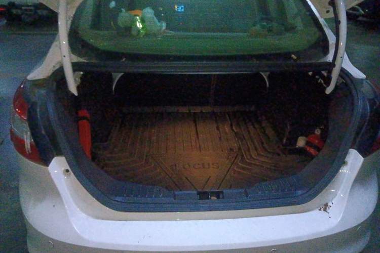 Used Ford Focus 2012 Sedan 1.6L Automatic Comfort Model Trunk