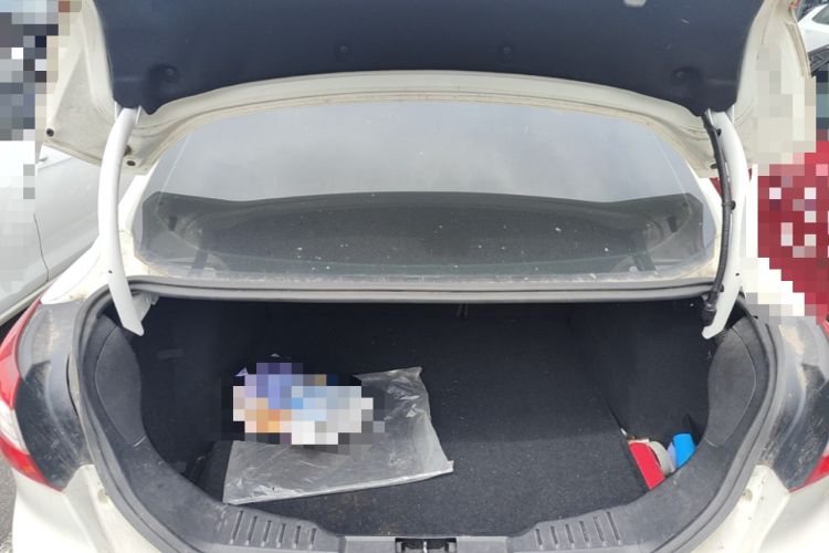 Used Ford Focus 2012 Sedan 1.6L Automatic Fashion Edition Trunk