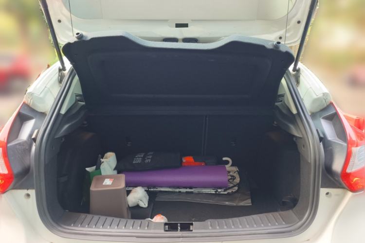 Used Ford Focus 2012 Hatchback 1.6L Automatic Fashion Edition Trunk