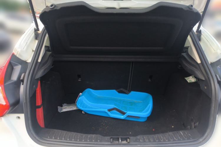 Used Ford Focus 2012 Hatchback 1.6L Automatic Fashion Edition Trunk