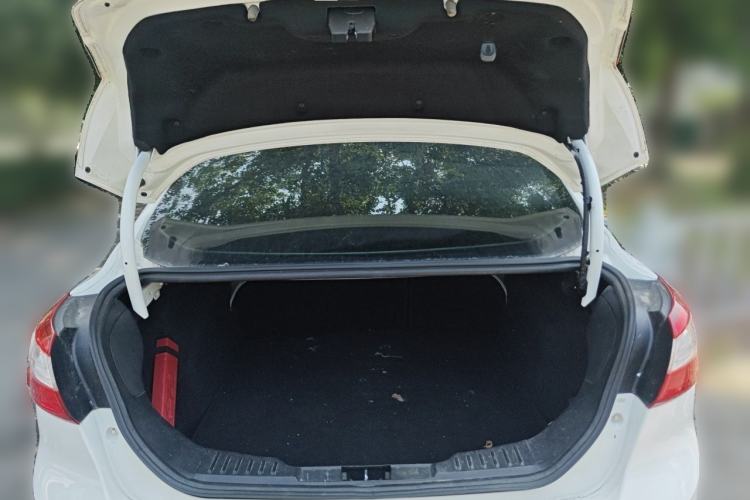 Used Ford Focus 2012 Sedan 1.6L Automatic Comfort Model Trunk