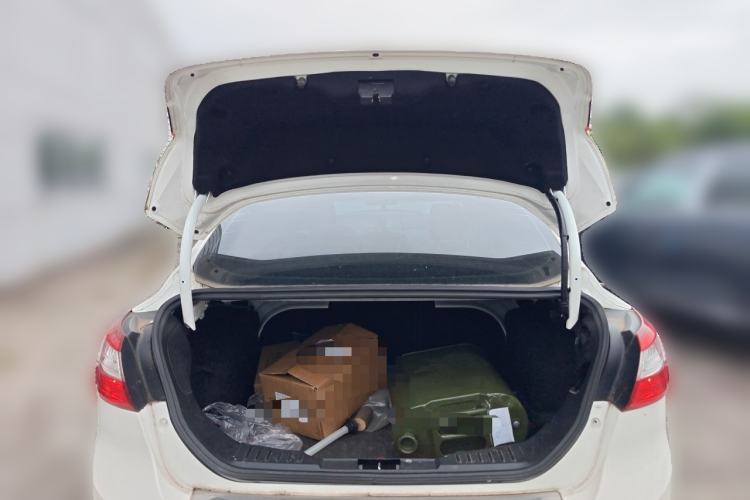 Used Ford Focus 2012 Sedan 1.6L Automatic Fashion Edition Trunk