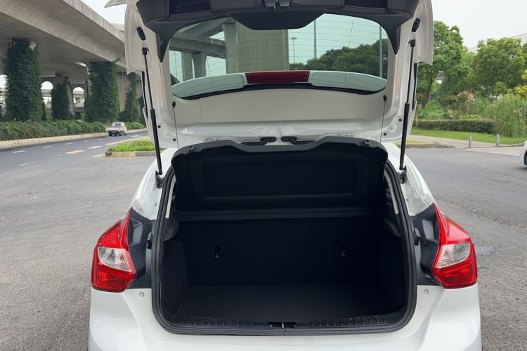 Used Ford Focus 2012 Hatchback 1.6L Automatic Comfort Model Trunk
