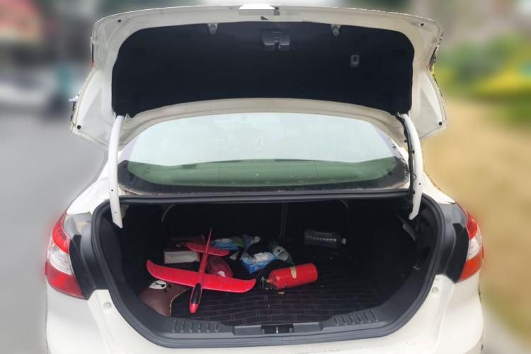 Used Ford Focus 2012 Sedan 2.0L Automatic Flagship Model Trunk