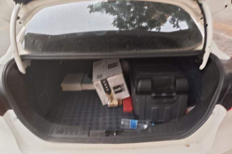 Used Ford Focus 2012 Sedan 1.6L Automatic Fashion Edition Trunk