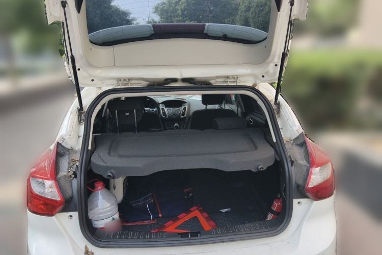Used Ford Focus 2012 Hatchback 1.6L Automatic Comfort Model Trunk