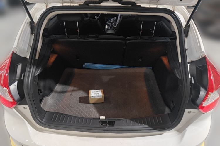 Used Ford Focus 2012 Hatchback 1.6L Manual Comfort Model Trunk