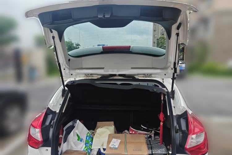 Used Ford Focus 2012 Hatchback 1.6L Automatic Fashion Edition Trunk