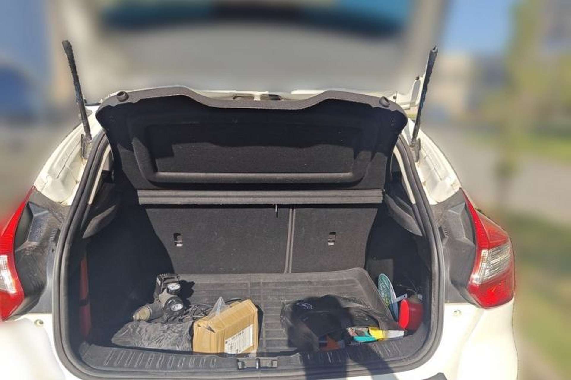 Used Ford Focus 2012 Hatchback 1.6L Automatic Fashion Edition Trunk
