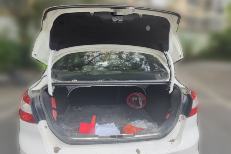 Used Ford Focus 2012 Sedan 1.6L Automatic Comfort Model Trunk