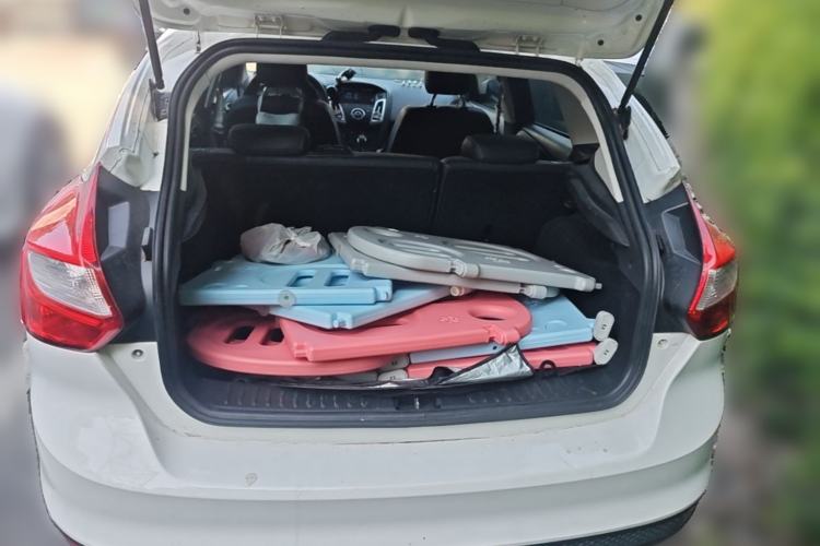Used Ford Focus 2012 Hatchback 1.6L Automatic Comfort Model Trunk