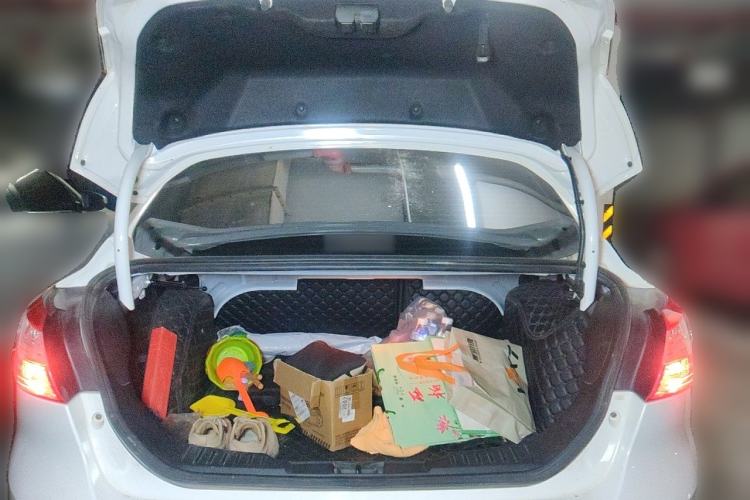 Used Ford Focus 2012 Sedan 1.6L Manual Fashion Edition Trunk