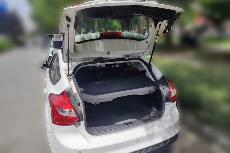 Used Ford Focus 2012 Hatchback 1.6L Automatic Comfort Model Trunk