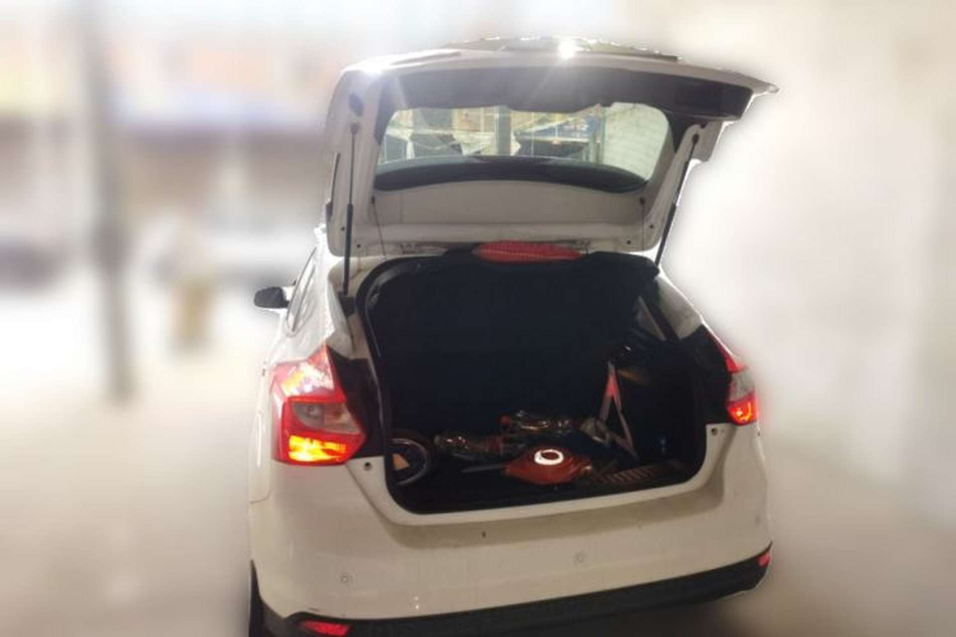 Used Ford Focus 2012 Hatchback 1.6L Automatic Fashion Edition Trunk