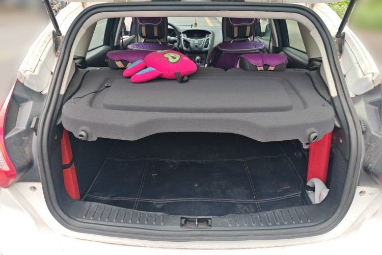 Used Ford Focus 2012 Hatchback 1.6L Automatic Comfort Model Trunk