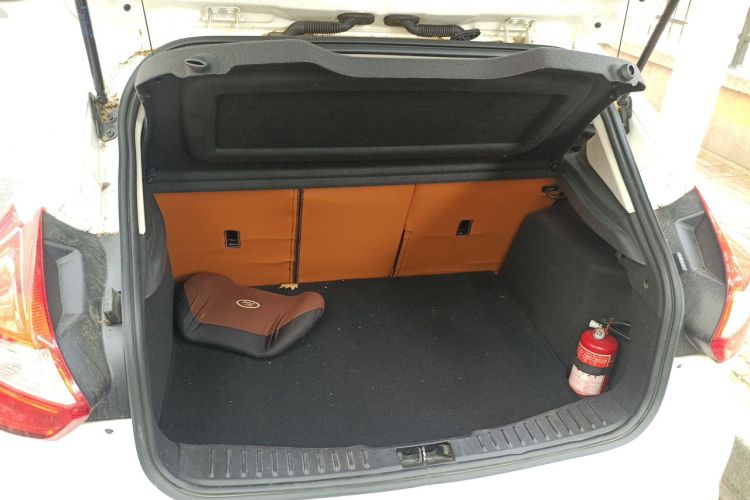 Used Ford Focus 2012 Hatchback 1.6L Automatic Comfort Model Trunk